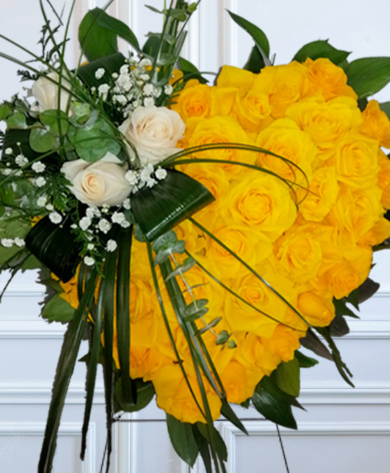 Flores amarillas para funeral