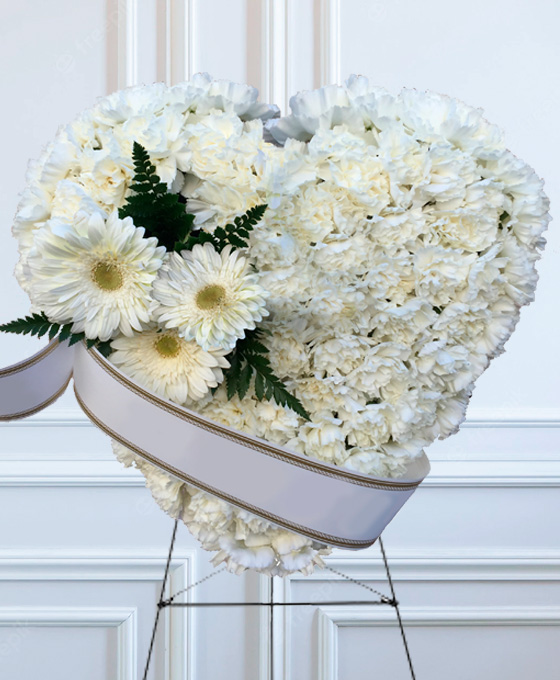 Corazón de flores para difuntos